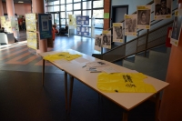 deux expositions, du CIDH et d'Amnesty International installées dans le hall A